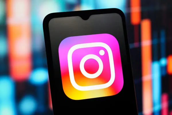 Meta Ends Encrypted Messaging for Instagram Users