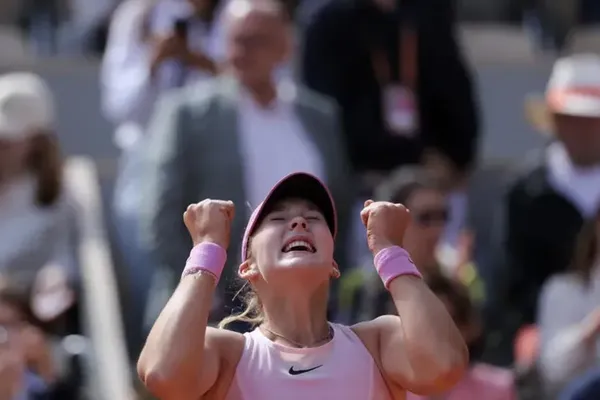 Mirra Andreeva Beats Maja Chwalinska for French Open Title