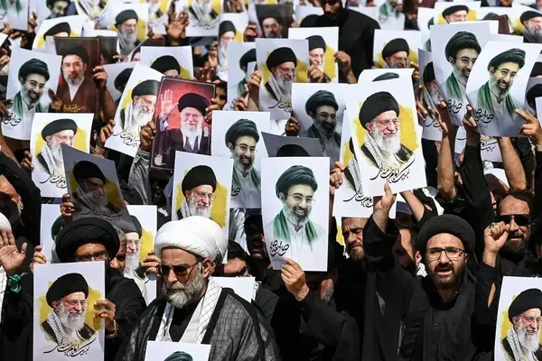Mojtaba Khamenei Orders Iranian Negotiators to Accept Truce