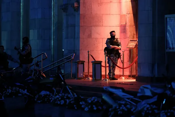 Moscow Restaurant Explosion Kills Three and Injures 21
