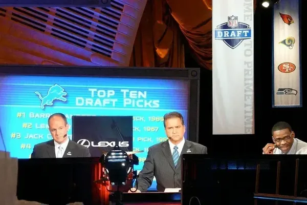 NFL Teams Target Elite Pass Catchers in First Round