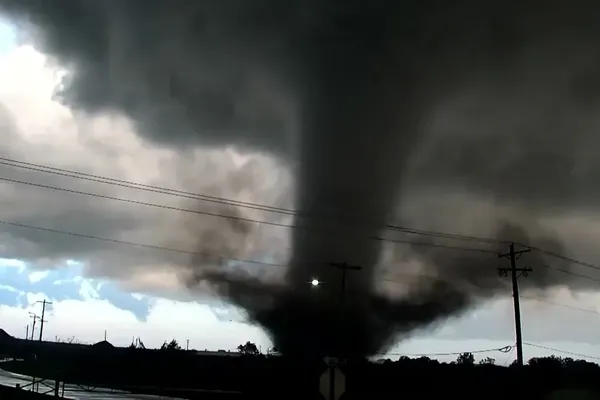 Oklahoma Tornadoes Destroy Homes and Force Air Base Closure