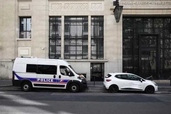 Paris Police Thwart Bomb Attack Near Bank of America