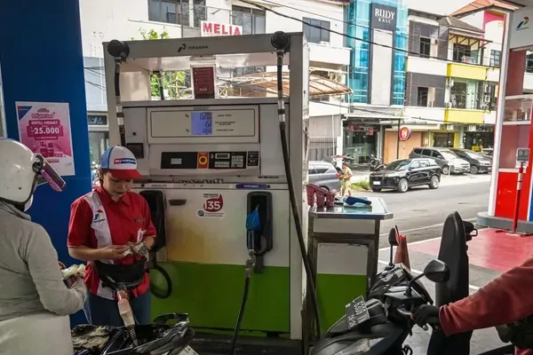 Persian Gulf War Threatens Indonesia Fuel Security