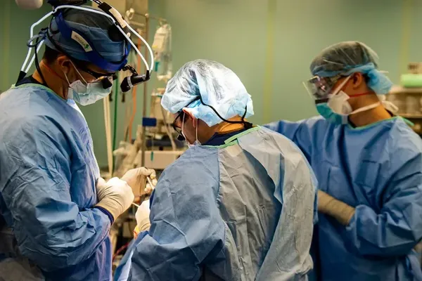 Police Arrest Florida Surgeon for Fatal Surgical Error