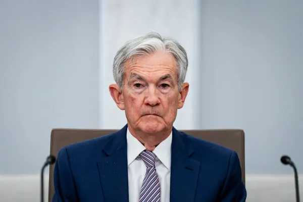 Powell Praises Volcker Legacy to Shield Fed From Politics