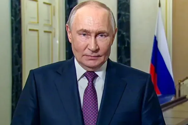 Putin Arrives in Beijing to Secure Unprecedented Ties