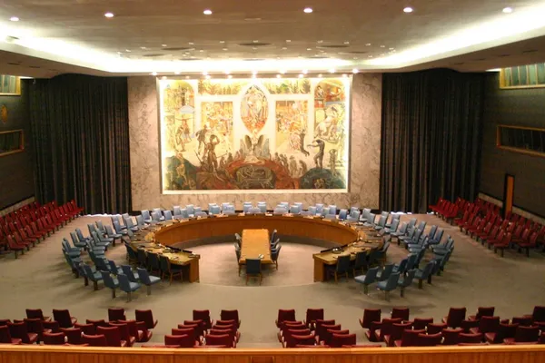 Russia and China Block UN Action on Strait of Hormuz