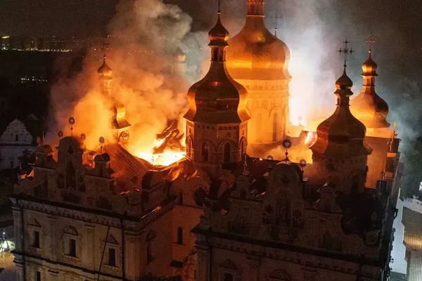 Russian Strikes Set Kyiv Pechersk Lavra Cathedral Ablaze