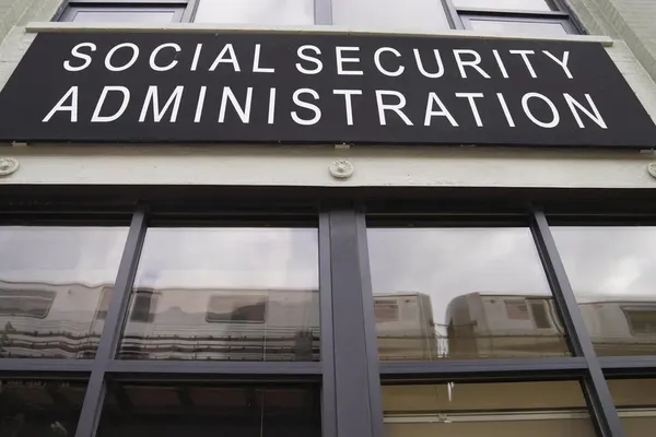Senators Challenge Social Security Email’s $7,500 Tax-Relief Claim
