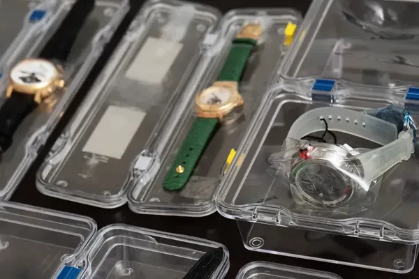 Singapore Watch Dealer Accused of Running Ponzi Scheme