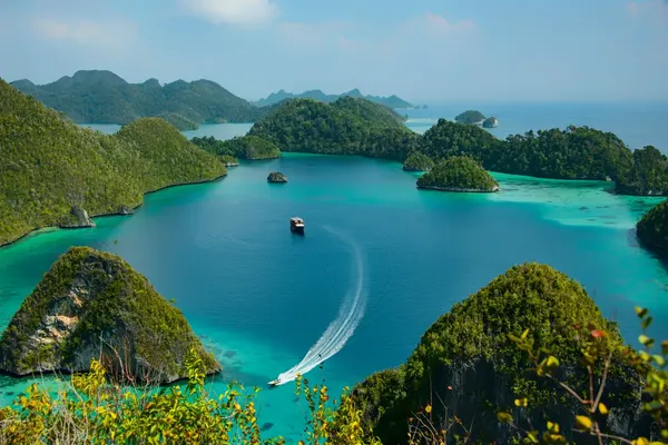 Southeast Asia Redefines Luxury Travel Through Seven Wonders