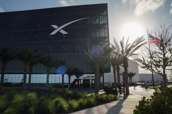 SpaceX Targets $1.75 Trillion Valuation in Record IPO