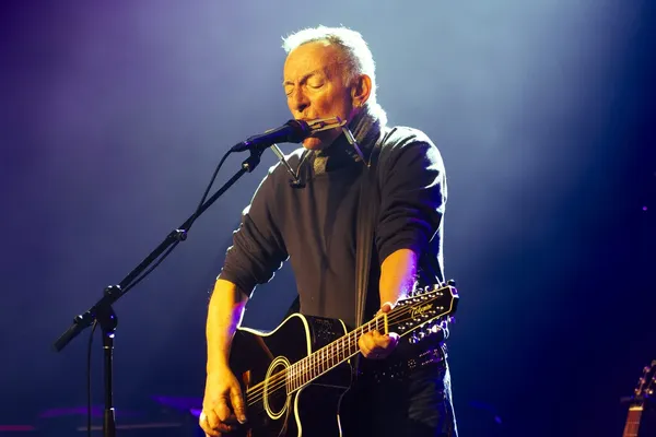 Springsteen Attacks Richest Men in Minneapolis Concert