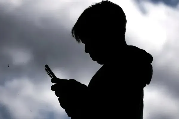 Starmer Announces Under-16 Social Media Ban for Britain