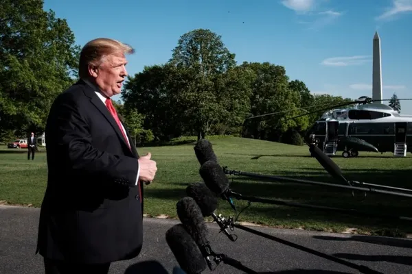 Stephen Colbert Boycotts White House Press Gala