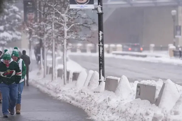 Storms Force Washington School Closures and Cancel Votes