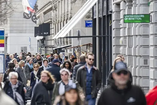 Swiss Real Wages Record Largest Growth Since 2009