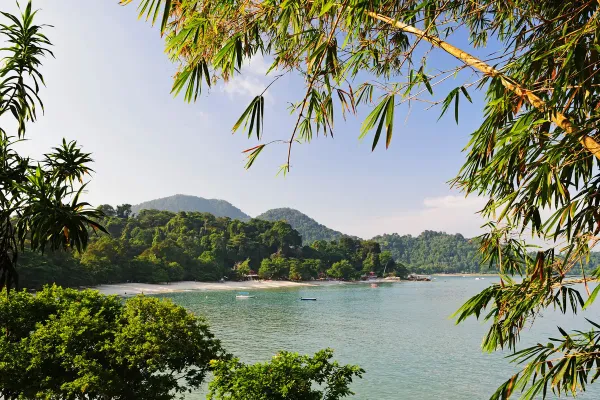 Thailand and Philippines Lead Regional Beach Tourism Surge