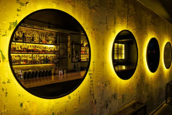 Toronto Bar Scene Redefines Canadian Hospitality