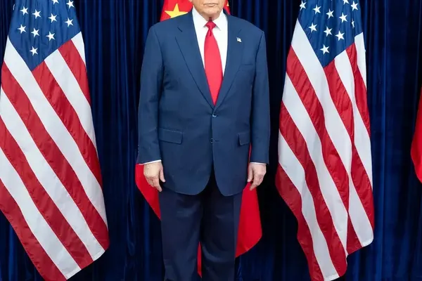 Trump Arrives in Beijing for Talks with Xi Jinping