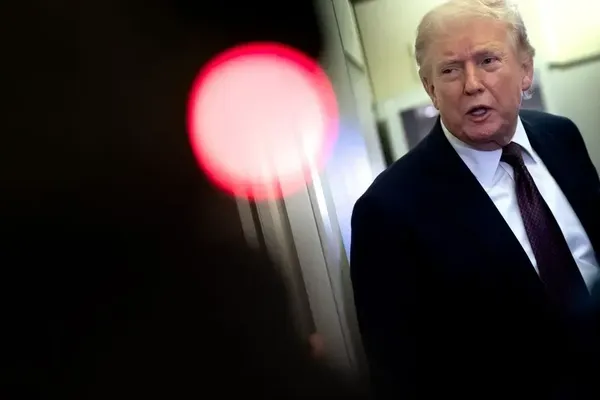 Trump Eyes Kharg Island Seizure to Reopen Strait of Hormuz