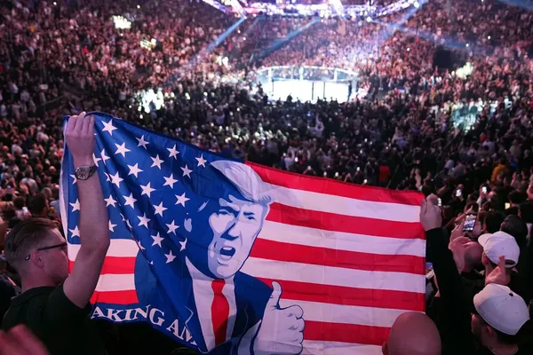 Trump Hosts UFC Cage Match at White House for 80th Birthday