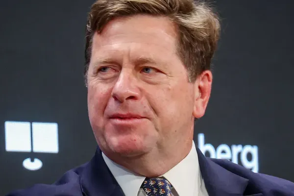 Trump Nominates Jay Clayton to Lead U.S. Intelligence
