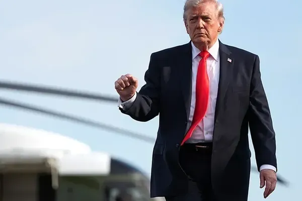 Trump Pauses Project Freedom as Iran Deal Talks Advance