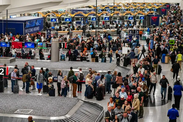 Trump Rebuffs Bipartisan Plan to Reopen Border Agency