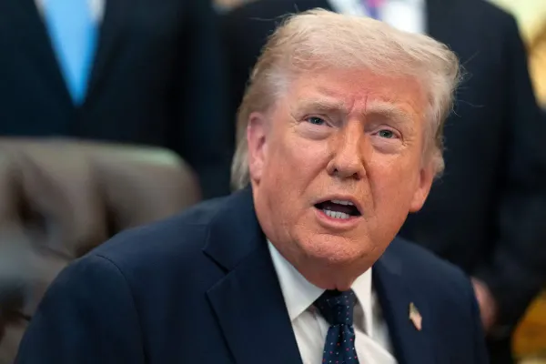 Trump Reviews UK Falklands Claim Over Iran War Dispute