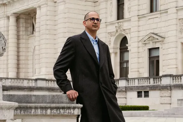 Trump Science Budget Cuts Fuel Global Researcher Exodus