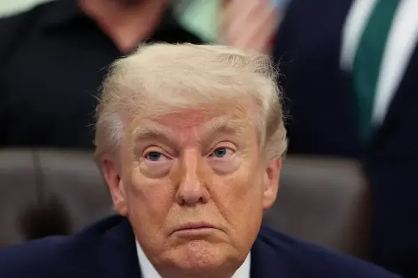 Trump Threatens Iran Power Grid Ahead of Pakistan Summit