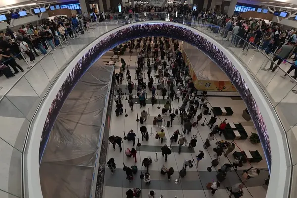 TSA Union Official Warns of Airport Privatization Risks