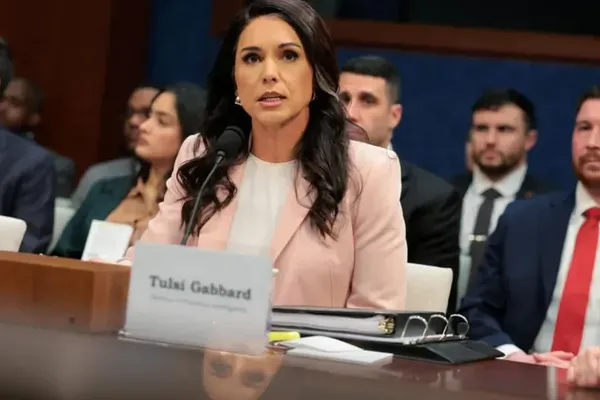 Tulsi Gabbard Resigns as National Intelligence Director