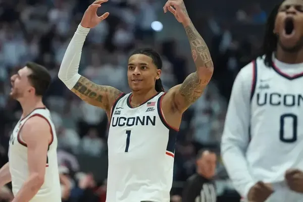 UConn and Tennessee Fight for Sweet 16 Survival