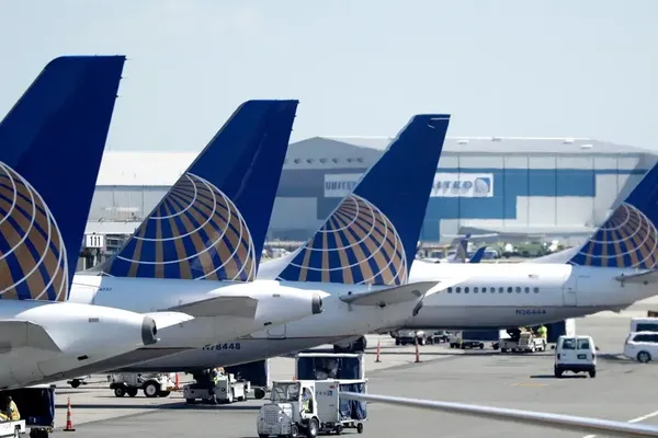 United Airlines Flight Returns to Newark After Bluetooth Device Scare