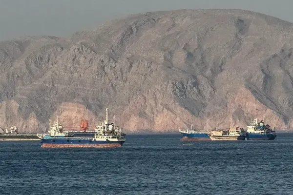 US Forces Strike Iranian Command Center in Bandar Abbas