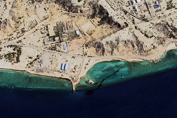 US Troops Mass Near Kharg Island for Potential Strike