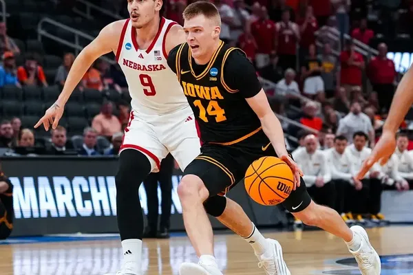 Iowa Beats Nebraska to Reach First Elite Eight Since 1987