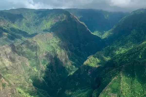 Kauai Helicopter Crash Kills Three Near Kalalau Beach
