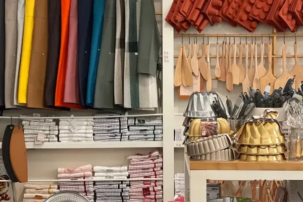Quebec Retail Hub Lures International Fashion Seekers