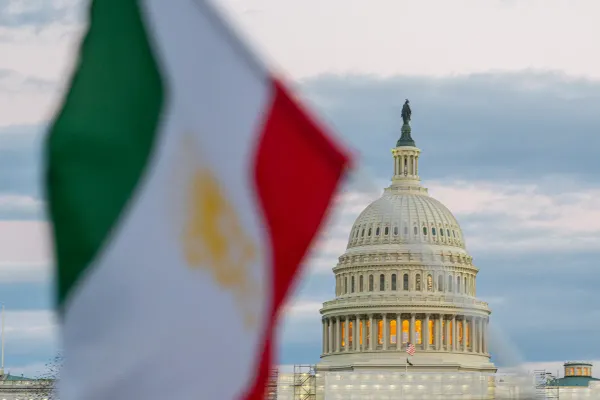Veteran Candidates Clash Over Iran War Strategy