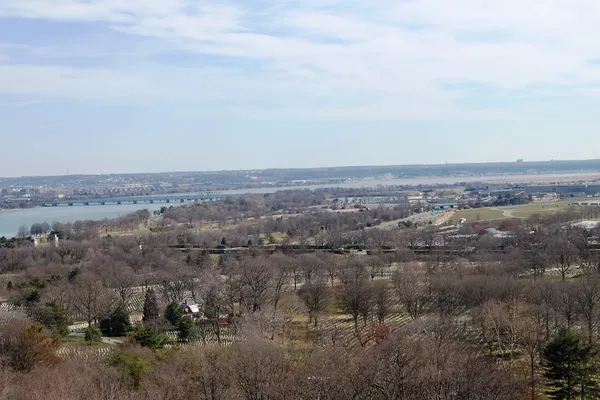 Veterans Sue to Block Trump Arch at Arlington National