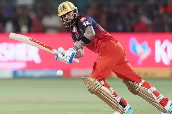Virat Kohli Punishes Gujarat Titans for Early Missed Catch