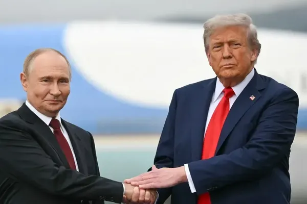 White House Authorizes Russian Oil Trade