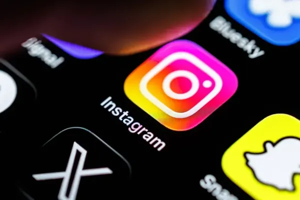 Zuckerberg Ends Instagram Encryption and Prepares Job Cuts